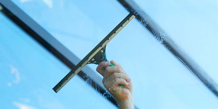 Professional window glass cleaning Victoria Professional window glass cleaning Victoria